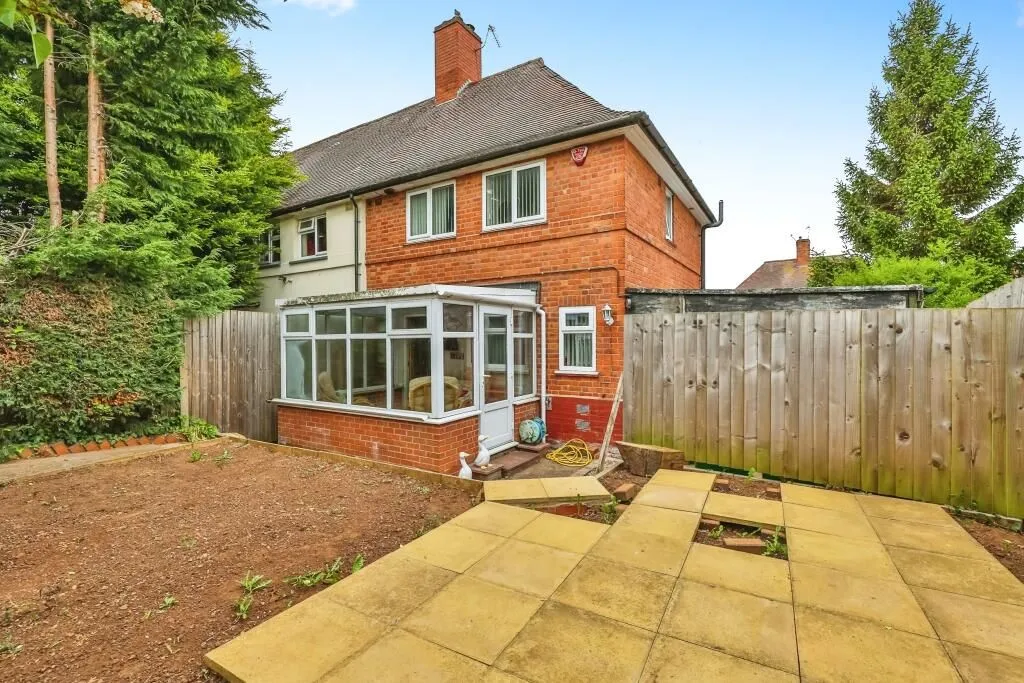 Nottingham, Nottinghamshire, NG8 5QP - Online Auctions