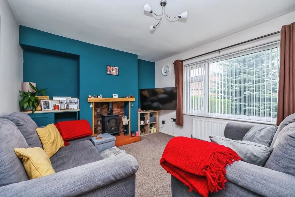 Nottingham, Nottinghamshire, NG8 5QP - Online Auctions