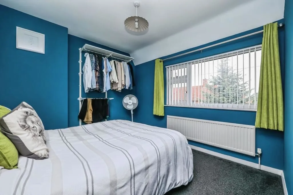 Nottingham, Nottinghamshire, NG8 5QP - Online Auctions