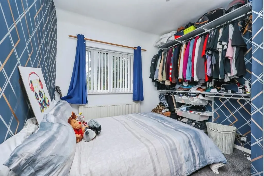 Nottingham, Nottinghamshire, NG8 5QP - Online Auctions