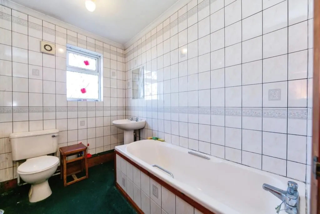 Wath-upon-Dearne, Rotherham, South Yorkshire, S63 7QQ - Online Auctions