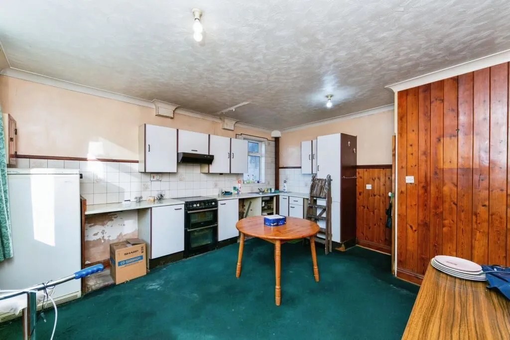 Wath-upon-Dearne, Rotherham, South Yorkshire, S63 7QQ - Online Auctions