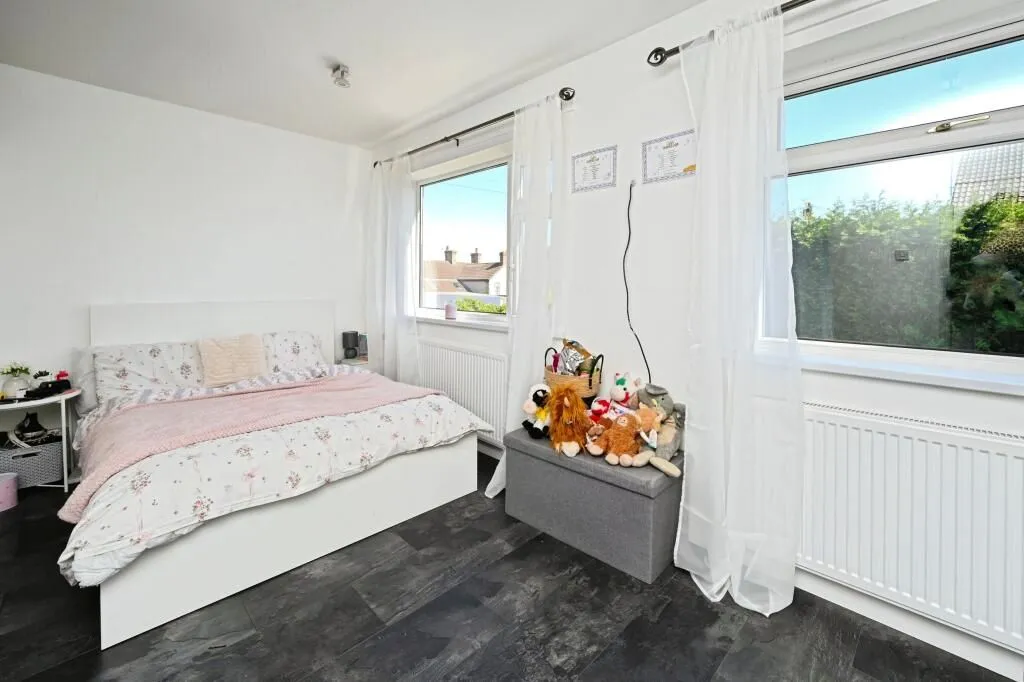 Clowne, Chesterfield, Derbyshire, S43 4JU - Online Auctions