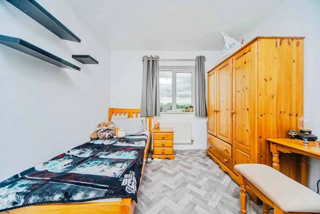 Brackla, Bridgend, Mid Glamorgan, CF31 2LR - Online Auctions