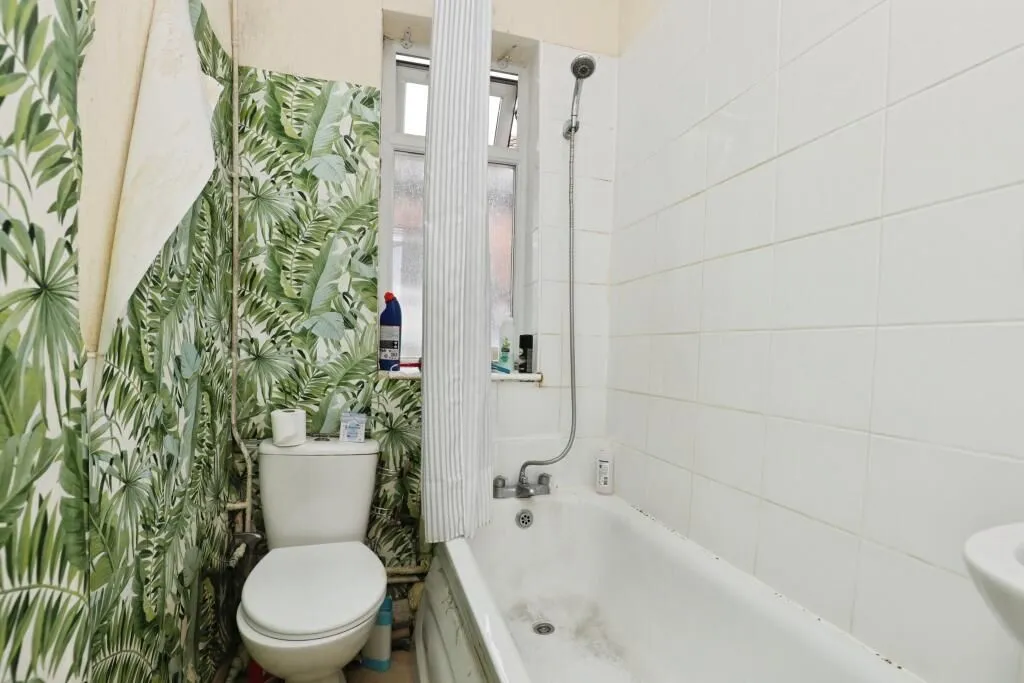 193 Linacre Road, Liverpool, Merseyside, L21 8JS - Online Auctions