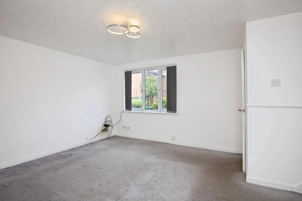 Manchester, Lancashire, M16 7RP - Online Auctions