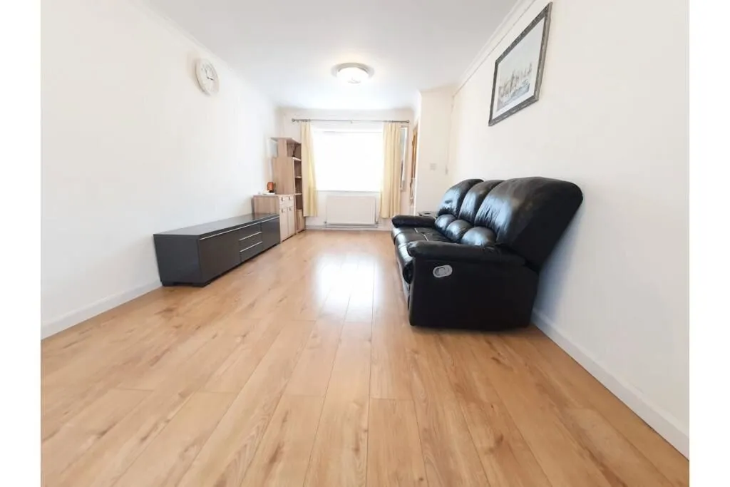 Birmingham, West Midlands, B31 2UN - Online Auctions