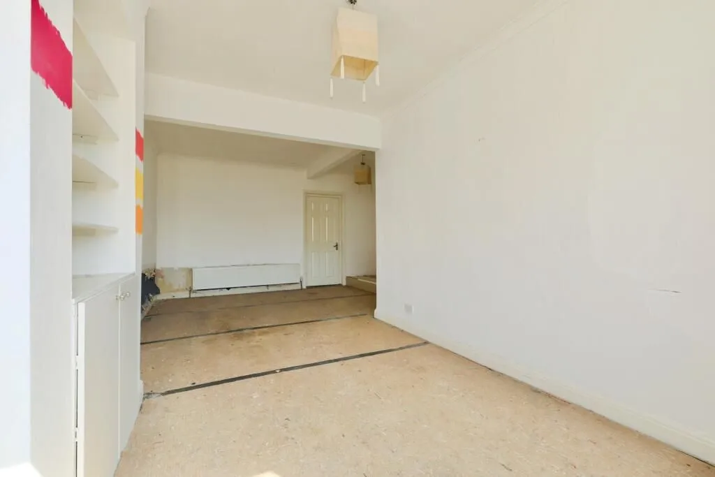 Sheffield, South Yorkshire, S12 2JF - Online Auctions