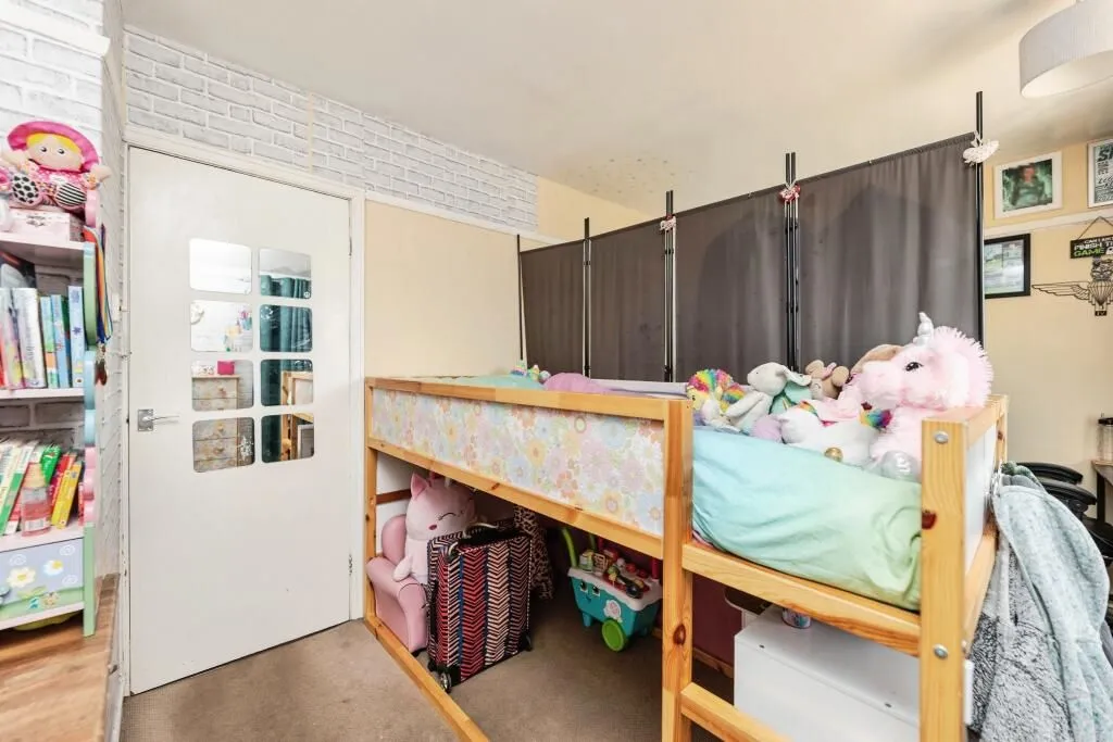 Leeds, West Yorkshire, LS10 3DX - Online Auctions