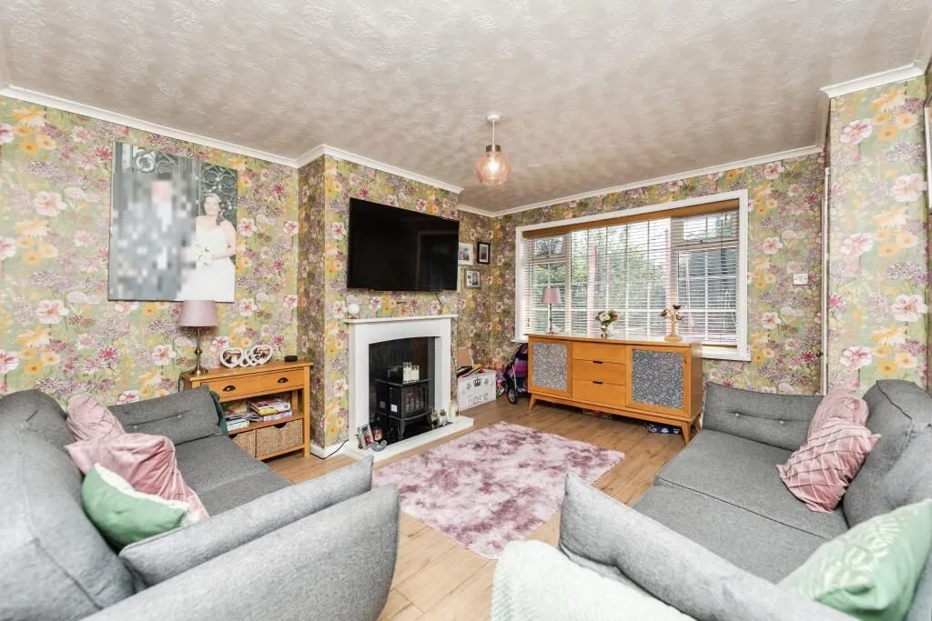 Leeds, West Yorkshire, LS10 3DX - Online Auctions