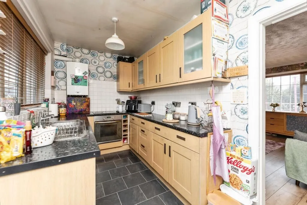 Leeds, West Yorkshire, LS10 3DX - Online Auctions