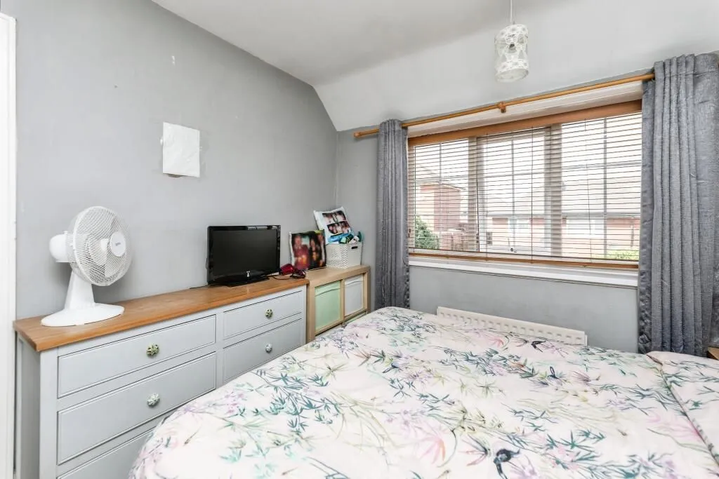 Leeds, West Yorkshire, LS10 3DX - Online Auctions