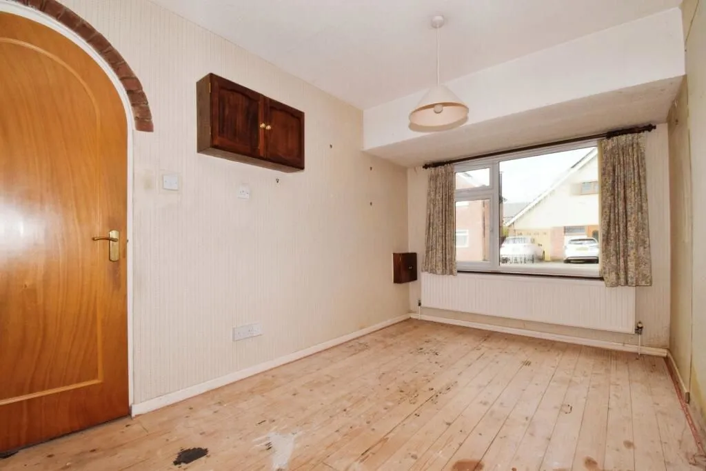 Fleckney, Leicester, Leicestershire, LE8 8BH - Online Auctions