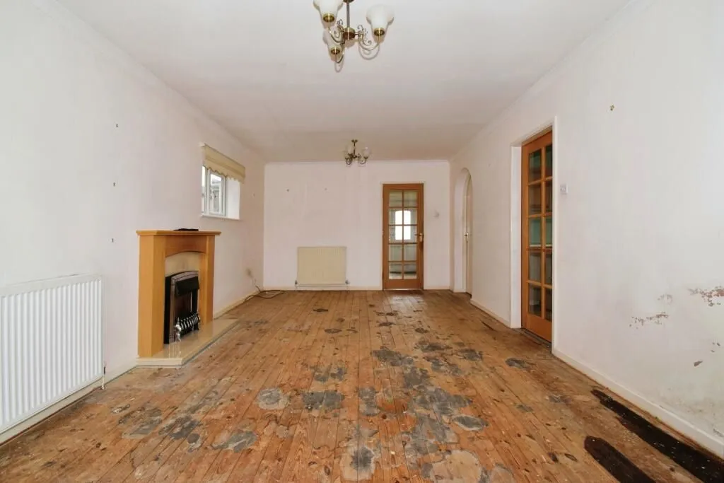 Fleckney, Leicester, Leicestershire, LE8 8BH - Online Auctions