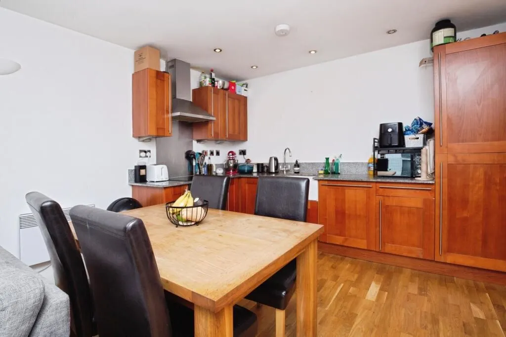 1 Isaac Way, Manchester, Lancashire, M4 7EE - Online Auctions