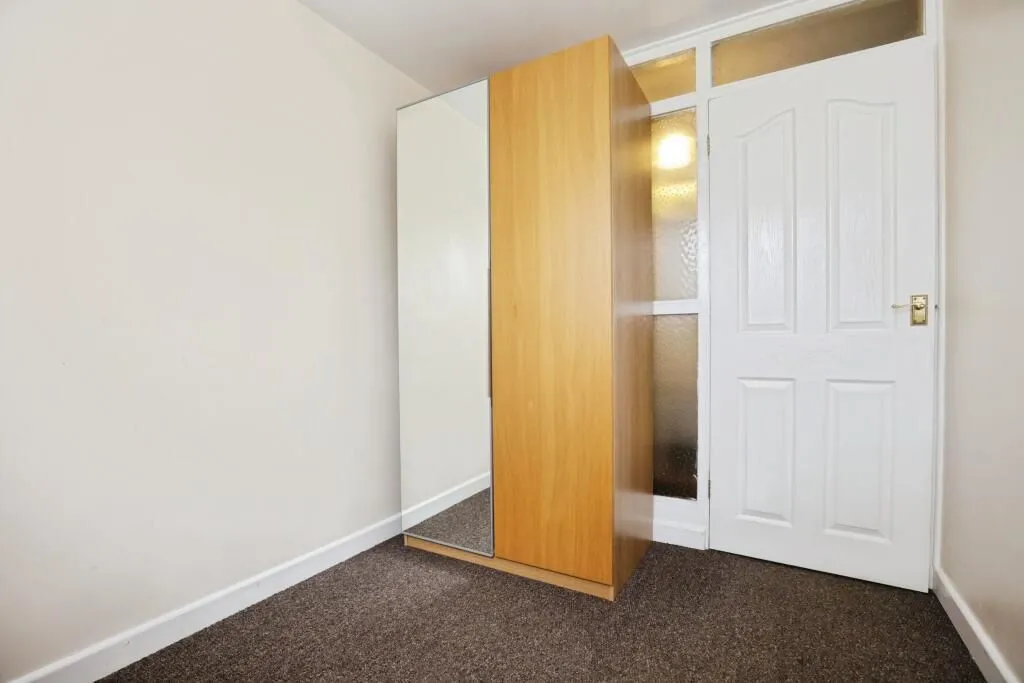 Coventry, West Midlands, CV2 2AZ - Online Auctions