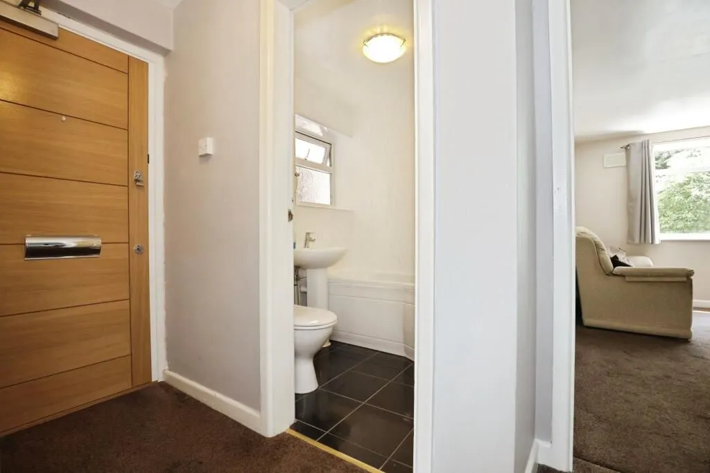 Coventry, West Midlands, CV2 2AZ - Online Auctions