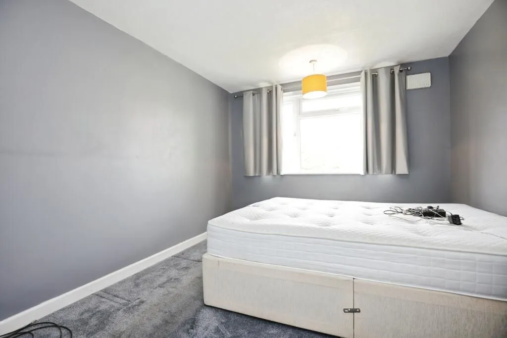 Coventry, West Midlands, CV2 2AZ - Online Auctions