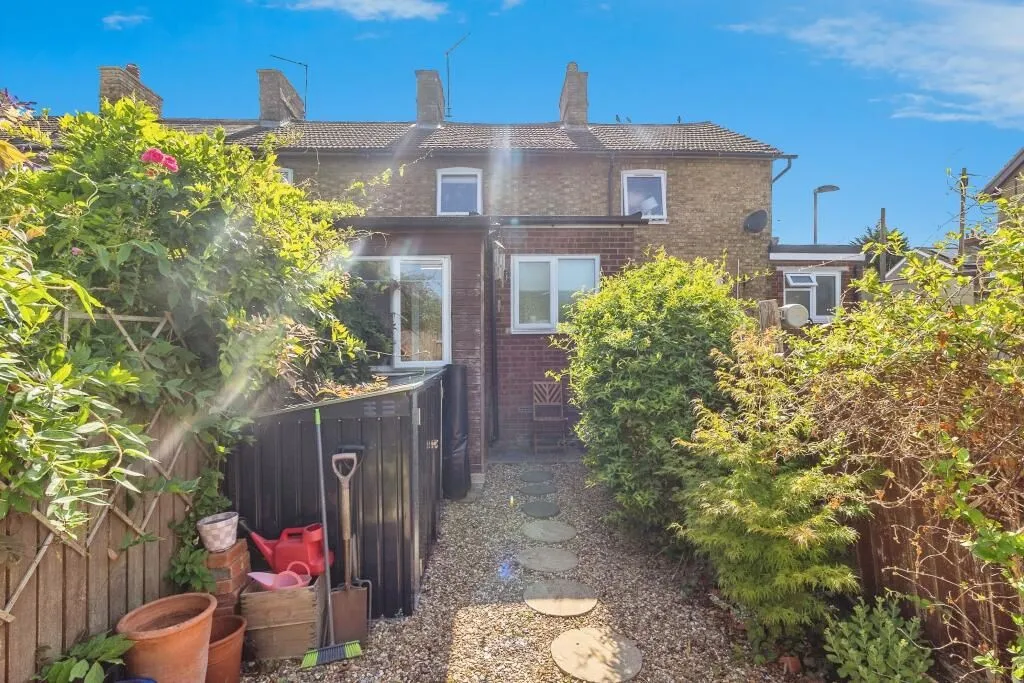 Toddington, Dunstable, Bedfordshire, LU5 6DE - Online Auctions
