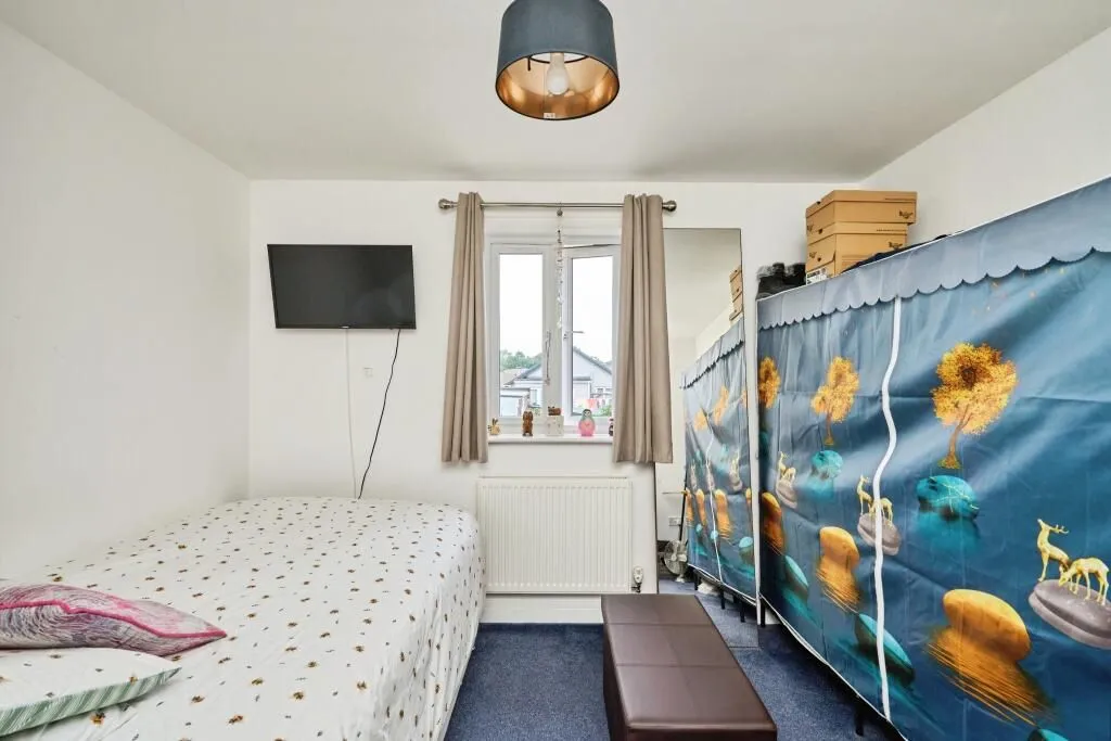 Newport, Isle Of Wight, PO30 2AN - Online Auctions
