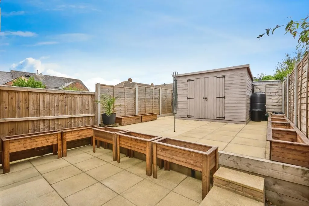 Newport, Isle Of Wight, PO30 2AN - Online Auctions
