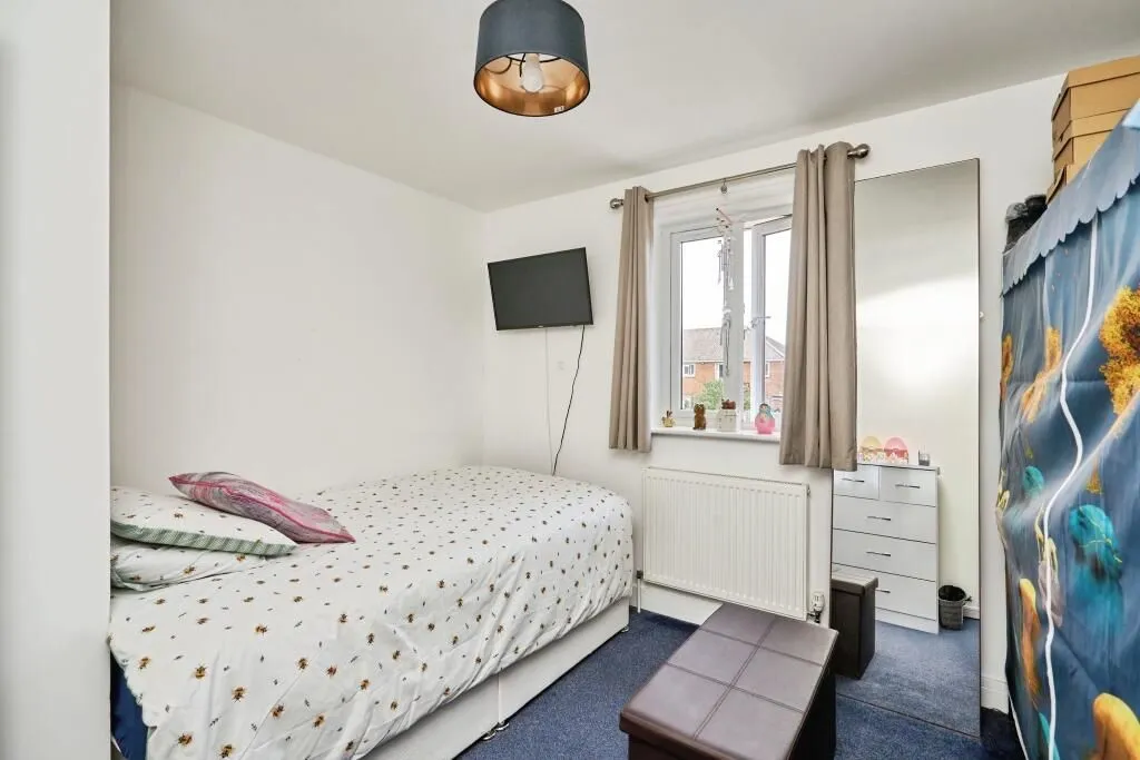 Newport, Isle Of Wight, PO30 2AN - Online Auctions