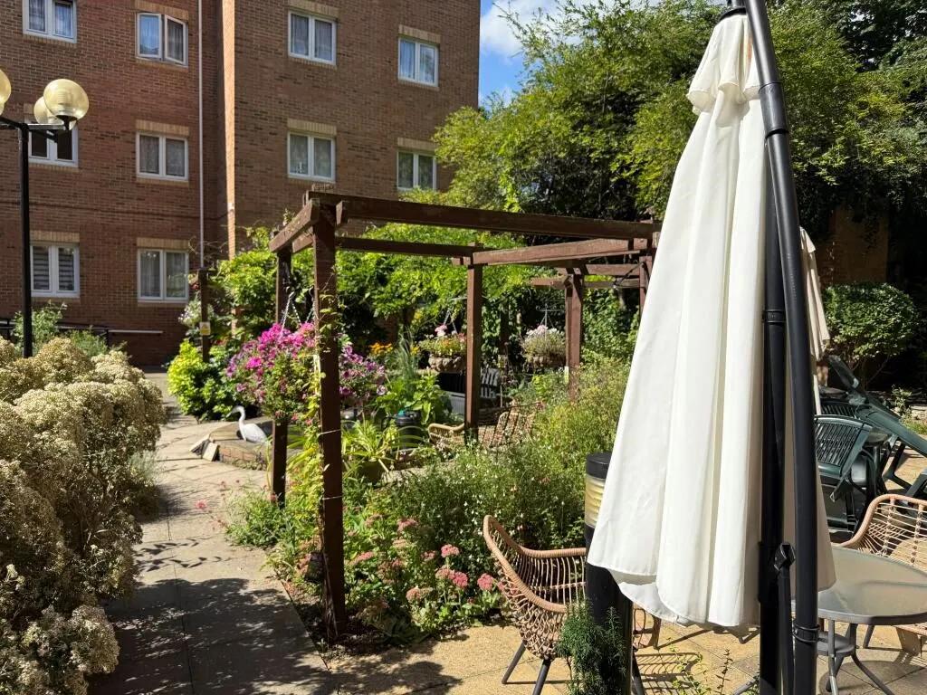 Pembroke Court, 397 High Street, Chatham, Kent, ME4 4PG - Online Properties