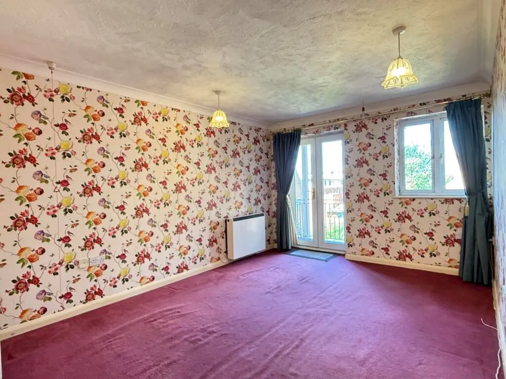 Pembroke Court, 397 High Street, Chatham, Kent, ME4 4PG - Online Properties