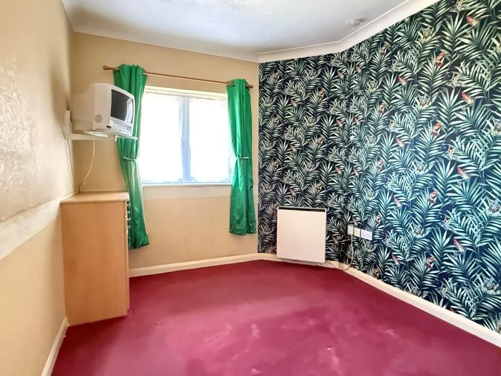 Pembroke Court, 397 High Street, Chatham, Kent, ME4 4PG - Online Properties