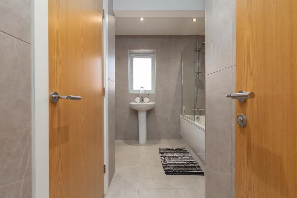 Preston, Lancashire, PR1 5BJ - Online Properties