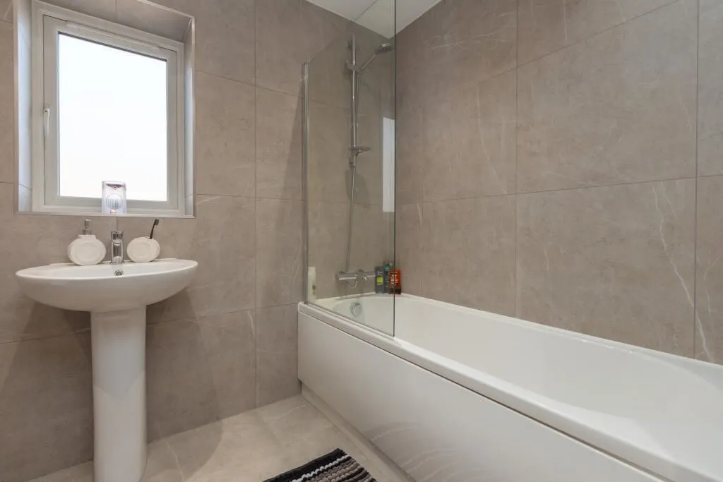 Preston, Lancashire, PR1 5BJ - Online Properties