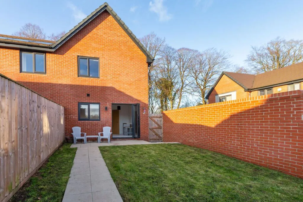 Preston, Lancashire, PR1 5BJ - Online Properties