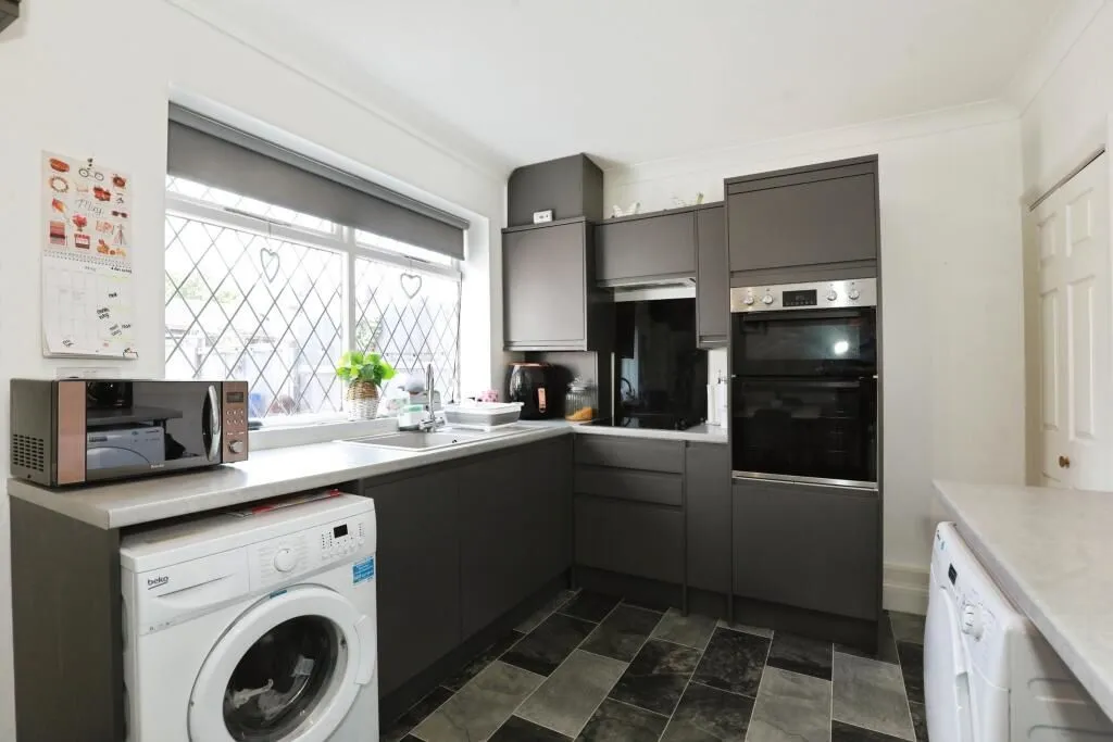 Stoke-on-Trent, Staffordshire, ST4 3QJ - Online Properties