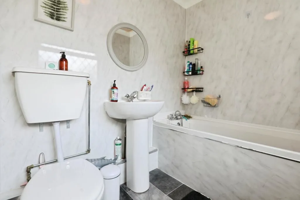Stoke-on-Trent, Staffordshire, ST4 3QJ - Online Properties