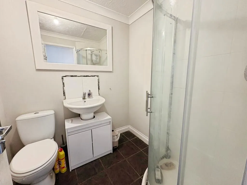 Uttoxeter, Staffordshire, ST14 8UE - Online Properties