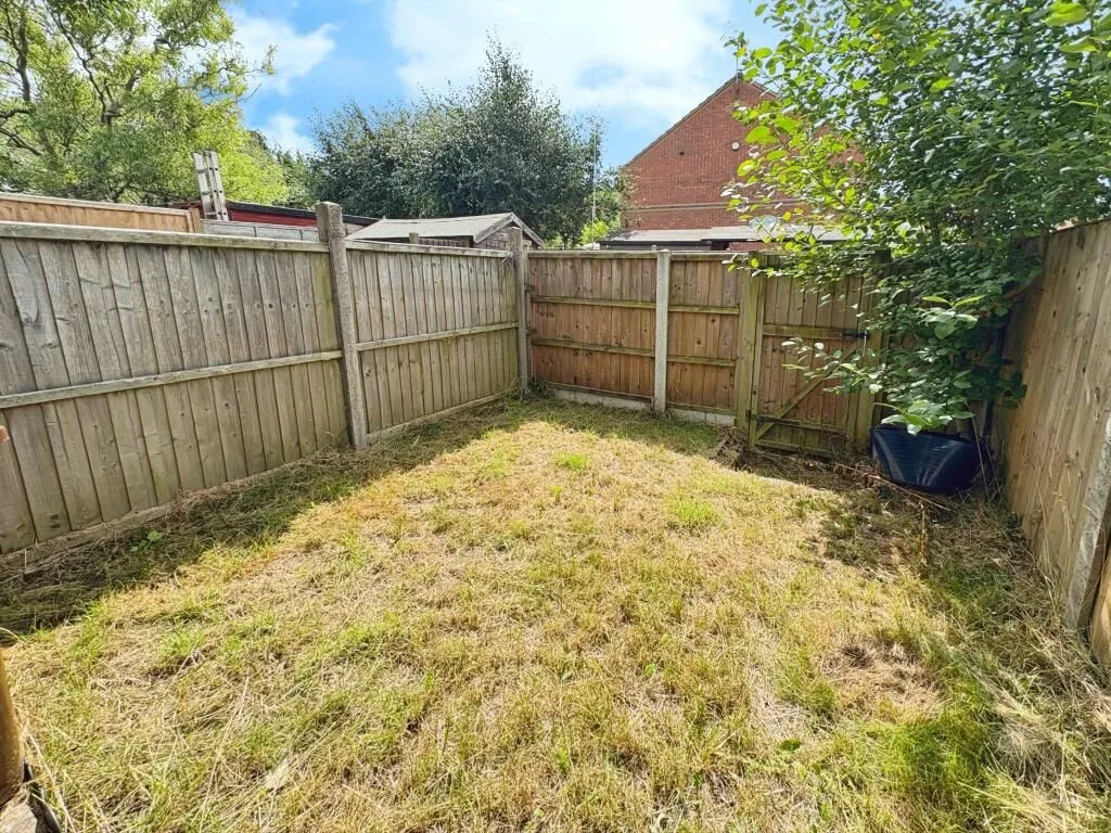 Uttoxeter, Staffordshire, ST14 8UE - Online Properties