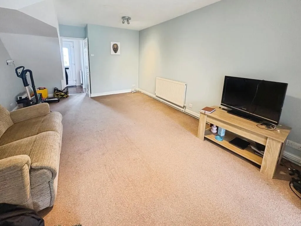 Uttoxeter, Staffordshire, ST14 8UE - Online Properties