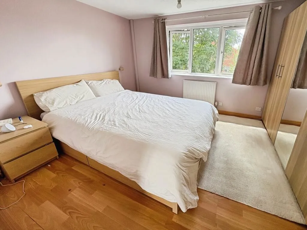 Uttoxeter, Staffordshire, ST14 8UE - Online Properties