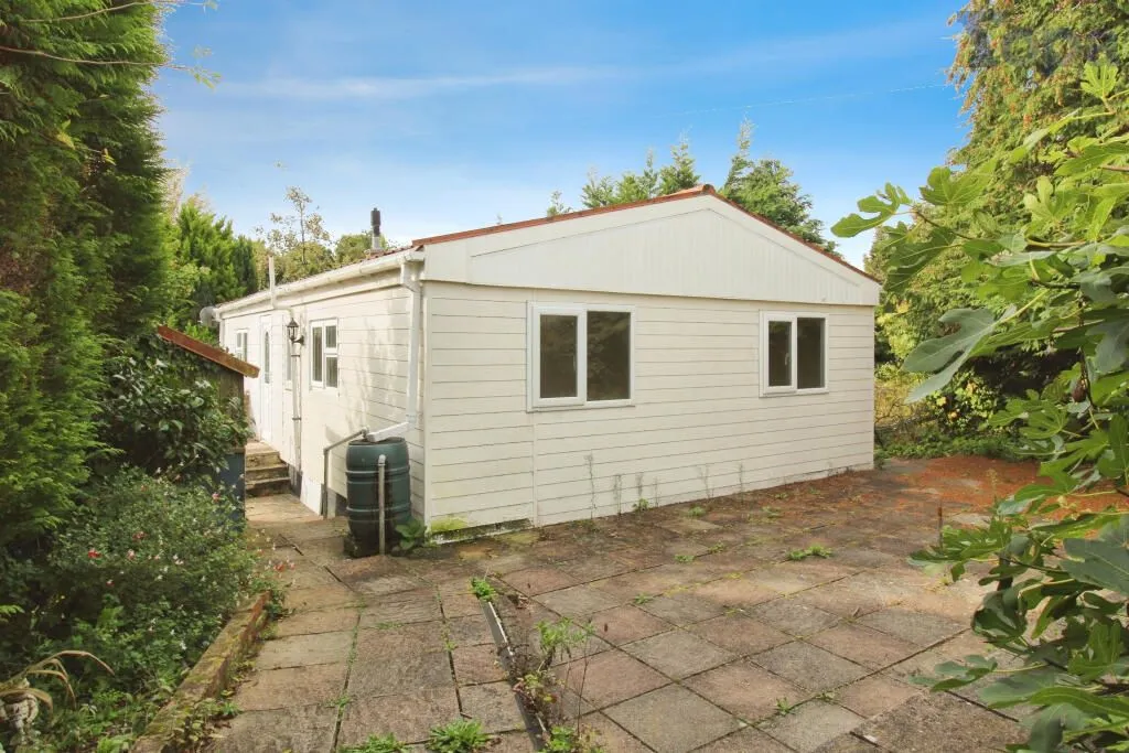 Bridport Road, Dorchester, Dorset, DT2 9DS - Online Properties