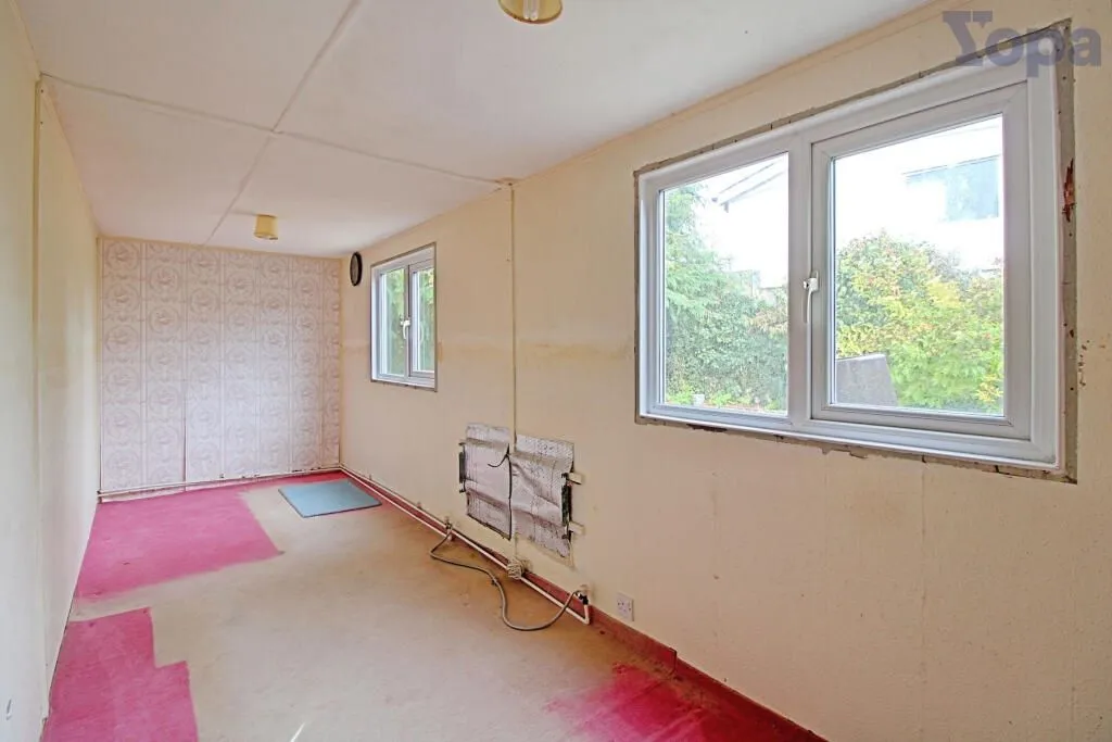 Bridport Road, Dorchester, Dorset, DT2 9DS - Online Properties