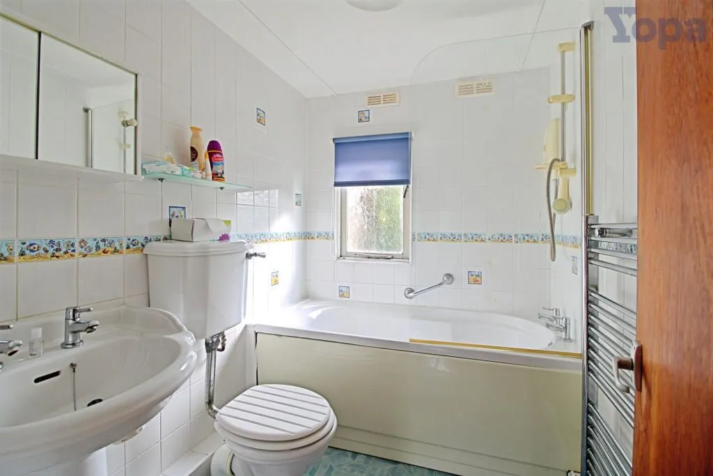 Bridport Road, Dorchester, Dorset, DT2 9DS - Online Properties