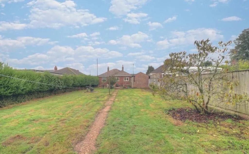 Ingoldisthorpe, King's Lynn, Norfolk, PE31 6NG - Online Properties