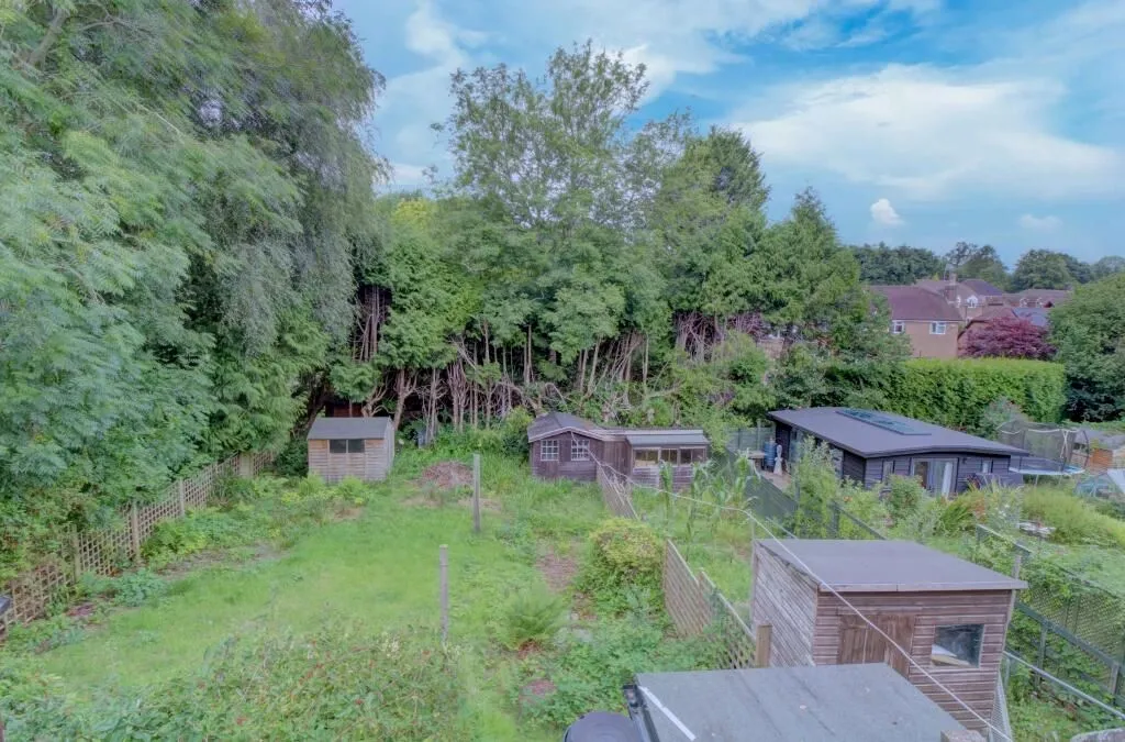 Forest Row, East Sussex, RH18 5AY - Online Properties