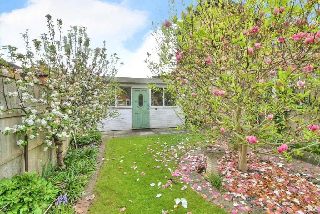Stourbridge, West Midlands, DY9 8DG - Online Properties