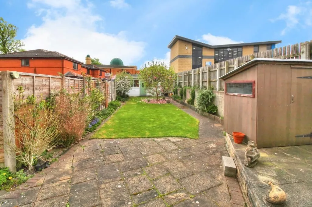 Stourbridge, West Midlands, DY9 8DG - Online Properties