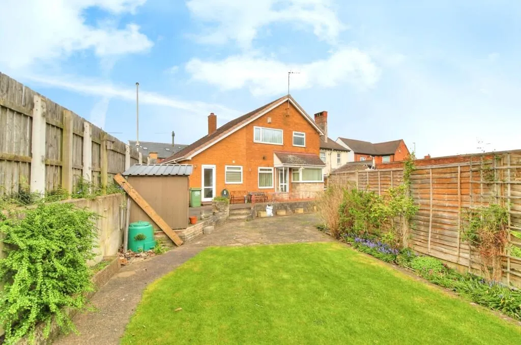 Stourbridge, West Midlands, DY9 8DG - Online Properties