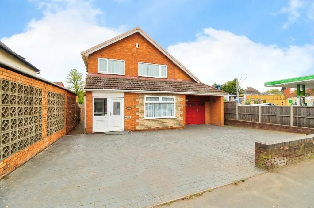 Stourbridge, West Midlands, DY9 8DG - Online Properties