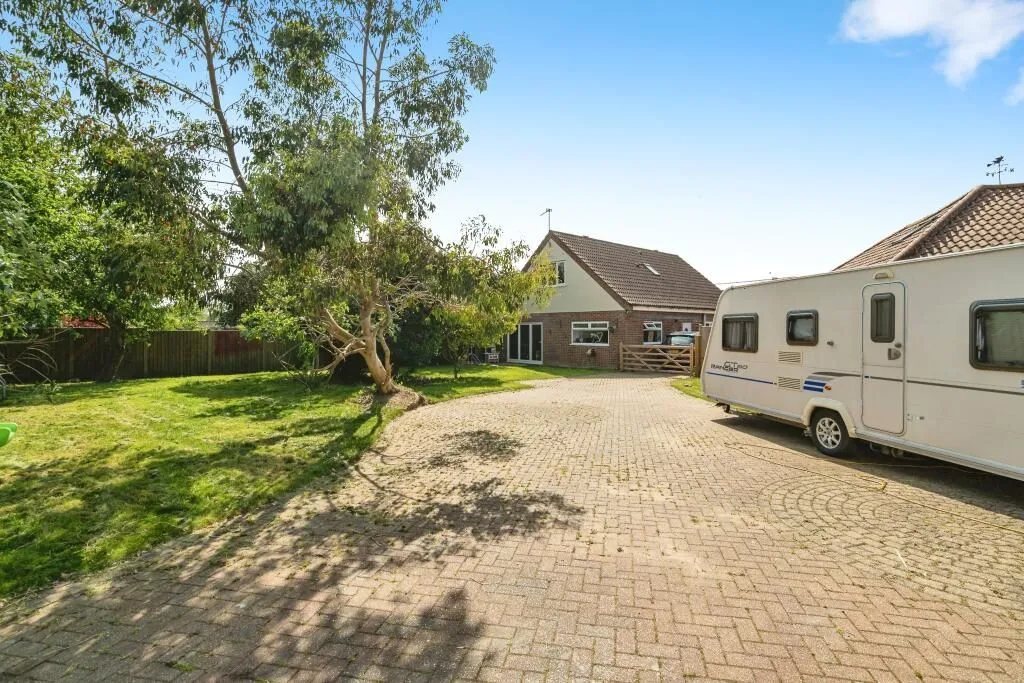 Rackheath, Norwich, Norfolk, NR13 6QP - Online Properties