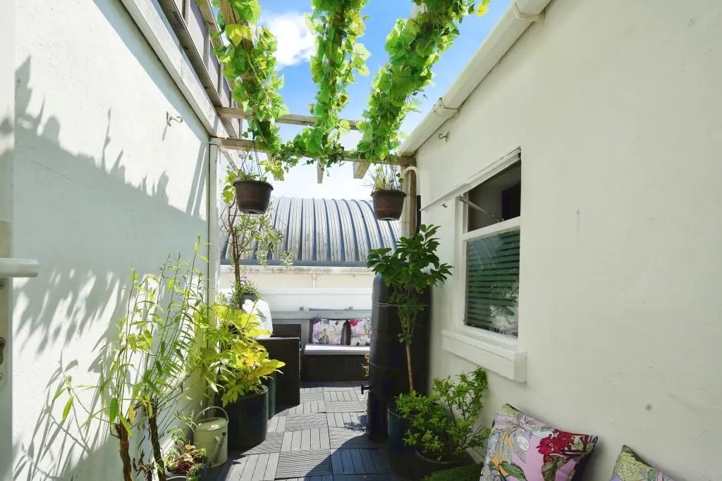 Hove, East Sussex, BN3 1AP - Online Properties