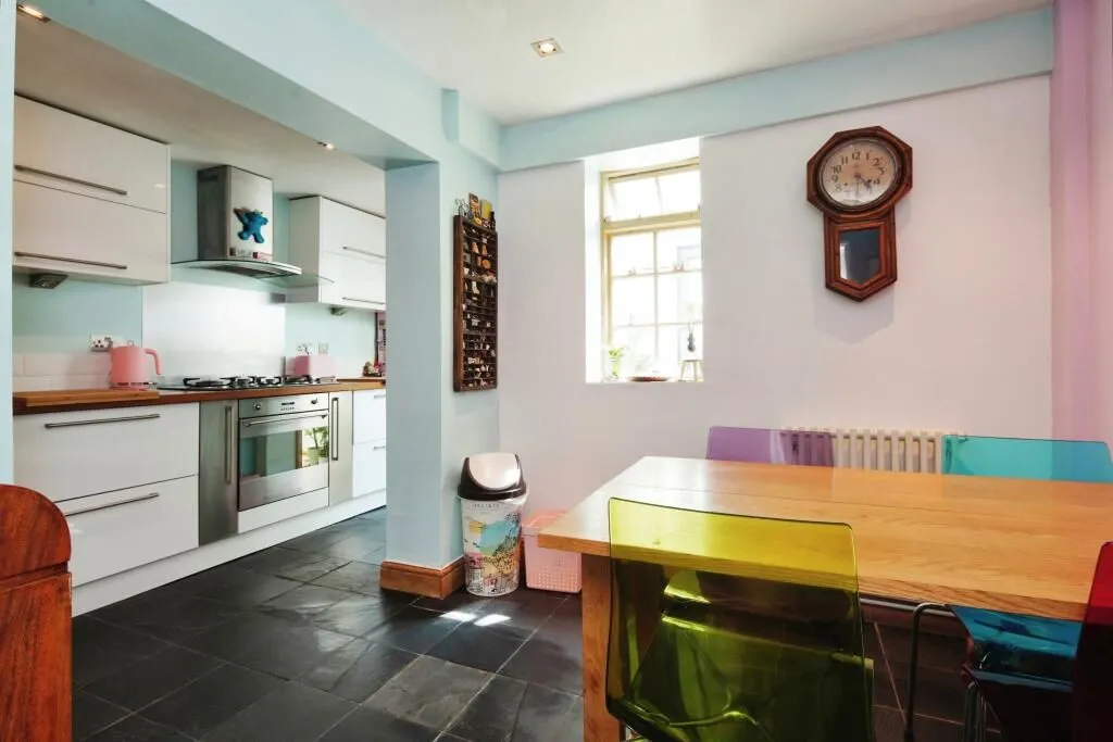Hove, East Sussex, BN3 1AP - Online Properties